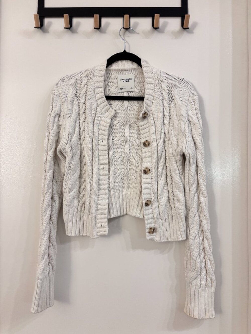 Abercrombie & Fitch Cropped Cable Knit Cardigan Ivory S